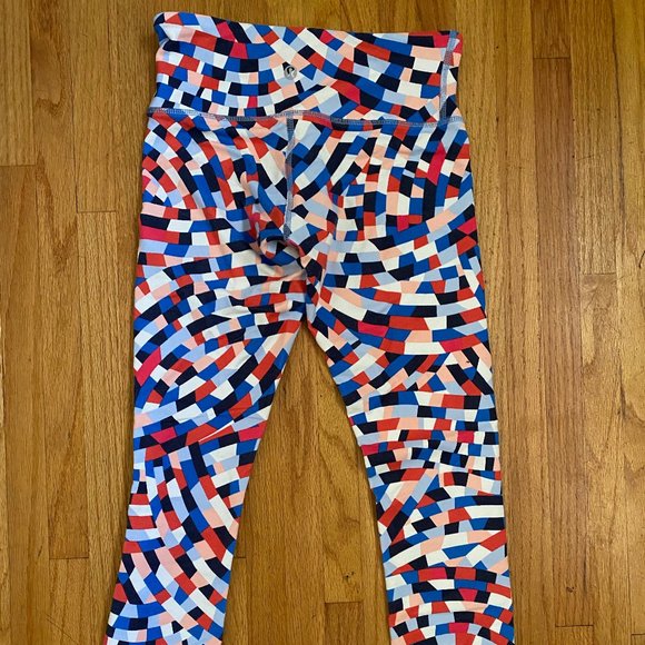 lululemon athletica Pants - Rare* Lululemon Wunder Under Crops